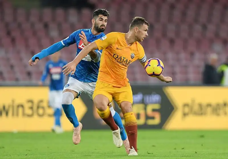 Al vantaggio iniziale della squadra di Di Francesco con El Shaarawy risponde Mertend allo scadere.