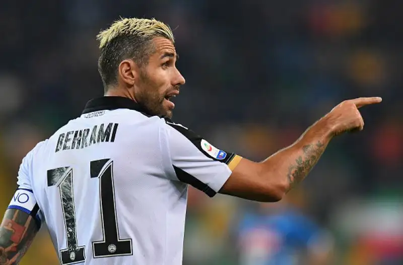 La squadra di Ancelotti dilaga contro l'Udinese: 3-0 con tanto turnover e gol di due subentranti, il primo posto dista ora quattro punti.