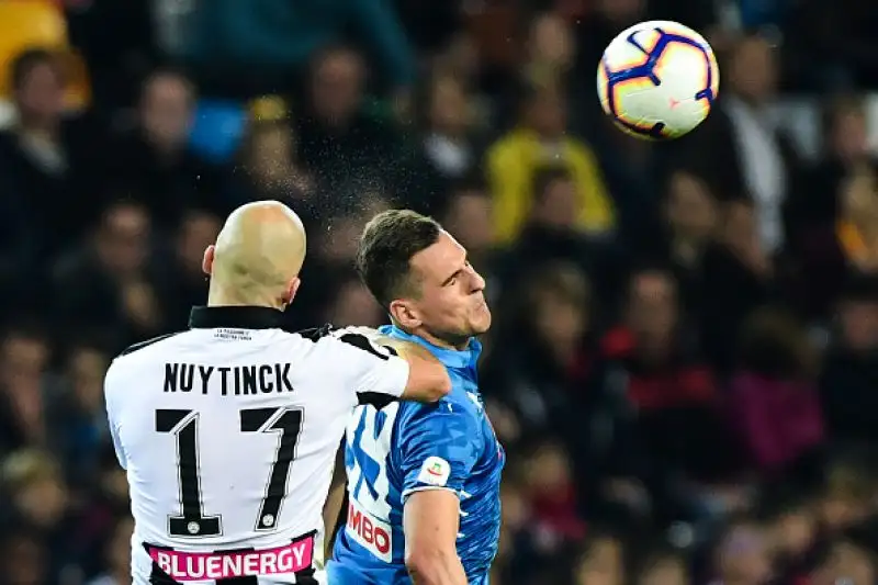 La squadra di Ancelotti dilaga contro l'Udinese: 3-0 con tanto turnover e gol di due subentranti, il primo posto dista ora quattro punti.