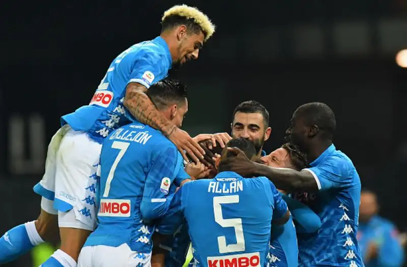 La squadra di Ancelotti dilaga contro l'Udinese: 3-0 con tanto turnover e gol di due subentranti, il primo posto dista ora quattro punti.