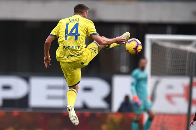 Il Sassuolo passa a Verona per 2-0 grazie a Di Francesco e un'autorete di Giaccherini.