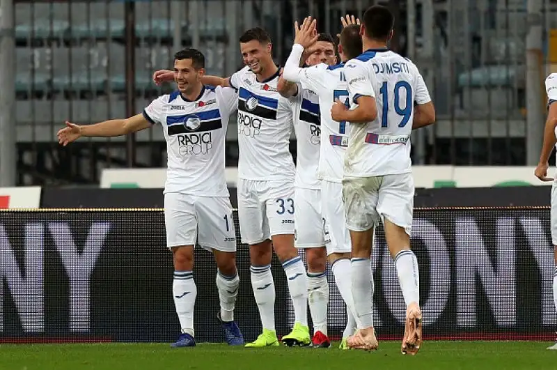 I toscani, tenaci, fermano a 4 la serie di vittorie consecutive della squadra di Gasperini.