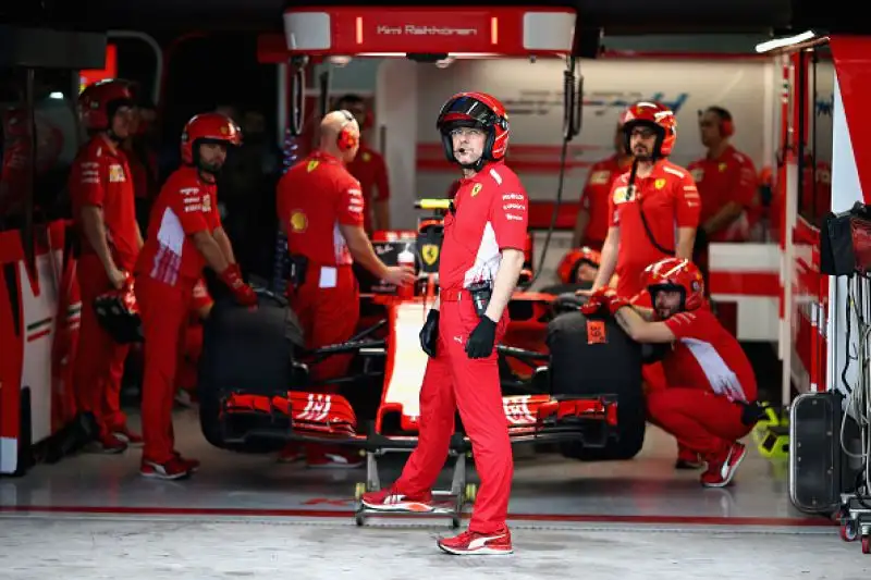 In Brasile, i piloti più veloci sono sempre gli stessi, ma a tenere banco sono le presunte irregolarità compiute da Hamilton e Vettel non sanzionati però dai commissari.