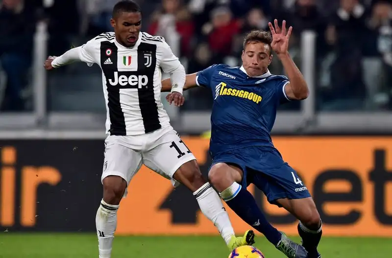 Le reti di Ronaldo, campocannoniere con nove reti, e Manduzkic piegano i ferraresi e regalano i tre punti alla squadra di Allegri.