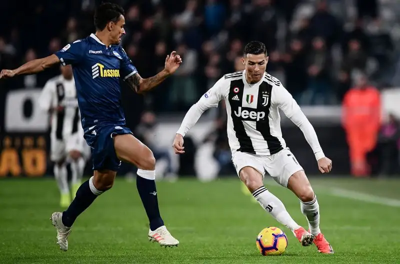 Le reti di Ronaldo, campocannoniere con nove reti, e Manduzkic piegano i ferraresi e regalano i tre punti alla squadra di Allegri.