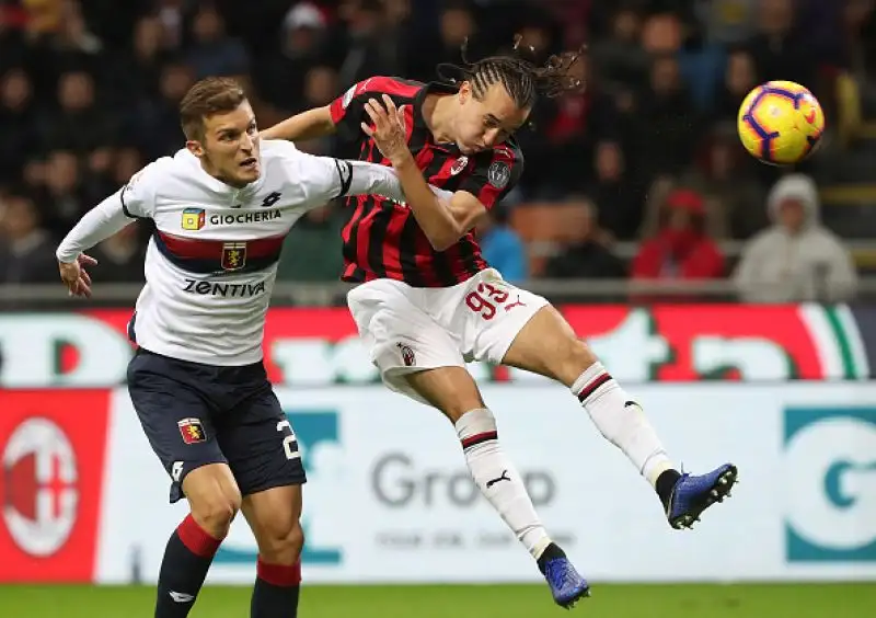 La squadra di Gattuso la spunta all'ultimo secondo grazie a Romagnoli e aggancia la Lazio in zona Champions.