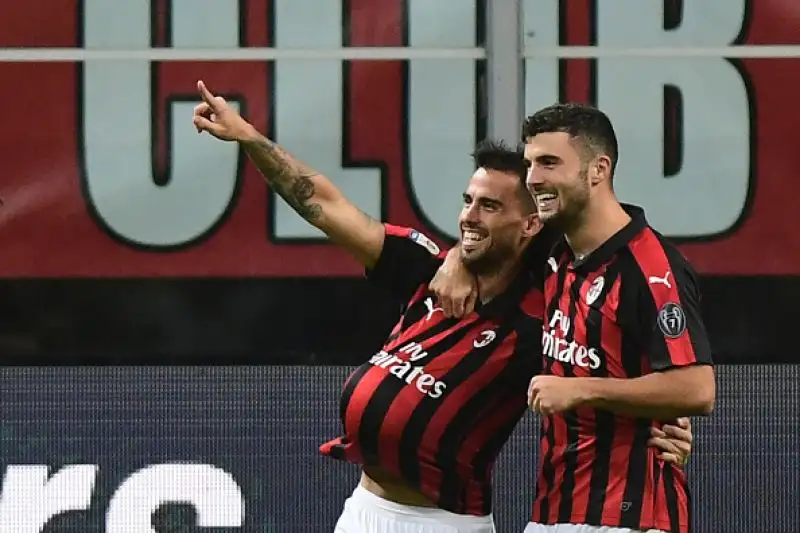 La squadra di Gattuso la spunta all'ultimo secondo grazie a Romagnoli e aggancia la Lazio in zona Champions.
