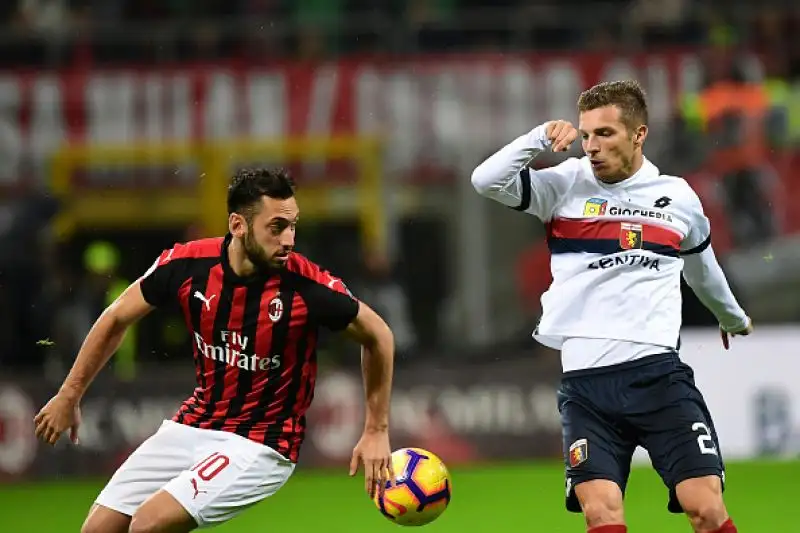 La squadra di Gattuso la spunta all'ultimo secondo grazie a Romagnoli e aggancia la Lazio in zona Champions.