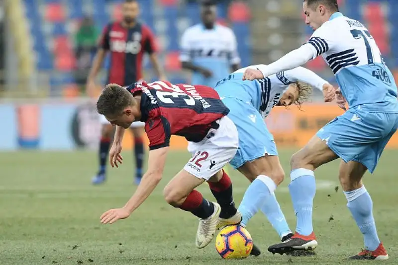 Va a Simone Inzaghi il derby famigliare contro il Bologna del fratello Pippo, sempre più in bilico.