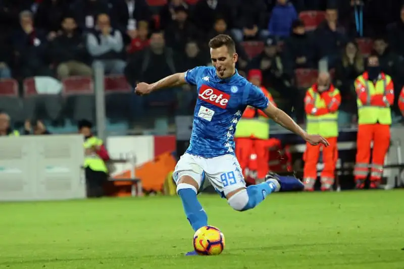 Decide una punizione di Milik: la squadra di Ancelotti riparte dopo l'addio alla Champions League.