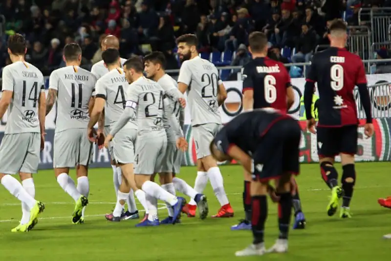 Ai gol di Cristante e Kolarov rispondono Ionita e Sau, espulsi Maran, Ceppitelli e Srna nel finale!