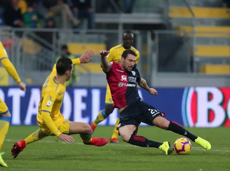 A Frosinone i padroni di casa impattano contro il Cagliari