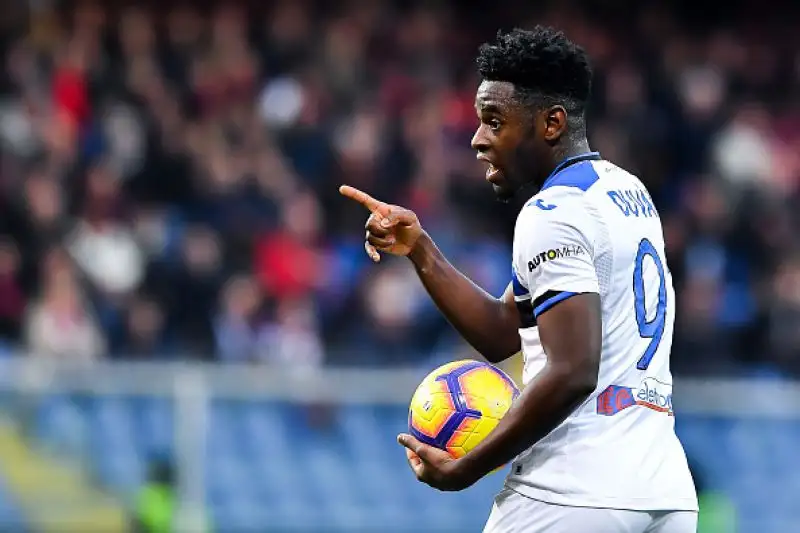 Per i grifoni in gol Lazovic e Piatek oltre all'autorete di Toloi, rigore di Zapata per i bergamaschi.