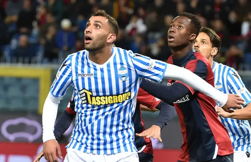 Dopo l'espulsione di Criscito gli ospiti passano in vantaggio con Petagna ma vengono raggiunti da un rigore di Piatek.
