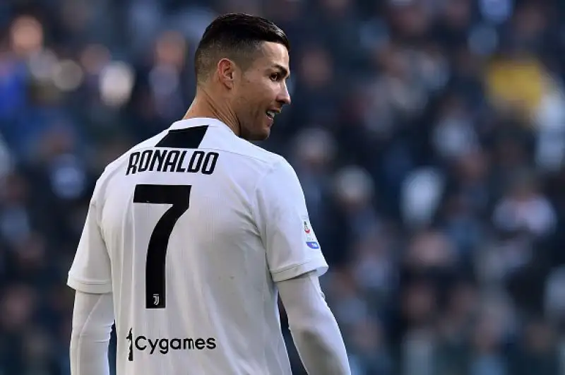 Doppietta di Cristiano Ronaldo per la squadra di Allegri, il solito Quagliarella in gol su rigore per gli ospiti.