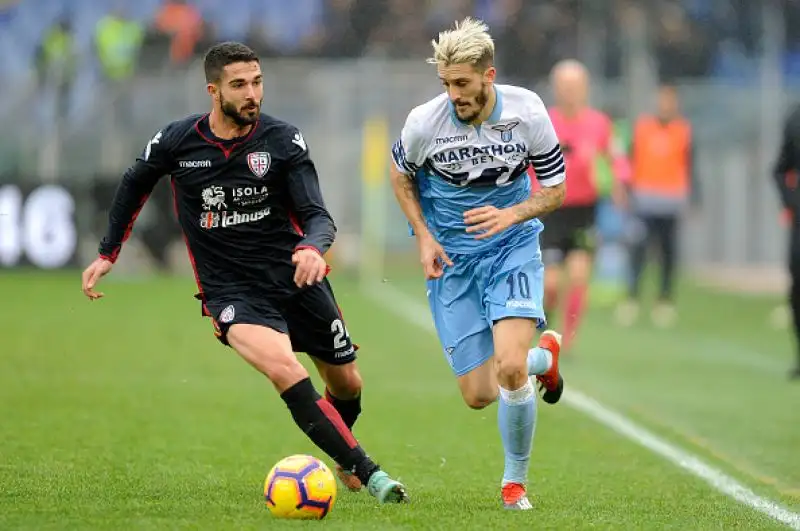 Per i padroni di casa in gol Milinkovic-Savic, Acerbi e Lulic, di Joao Pedro, su rigore, la rete degli ospiti.