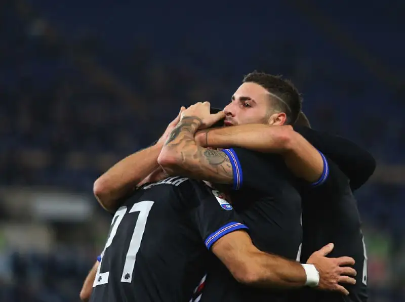 Ospiti in vantaggio con Quagliarella e raggiunti da Acerbi, poi l'incredibile finale con il gol di Immobile al 96' e il pareggio subito dopo di Saponara.