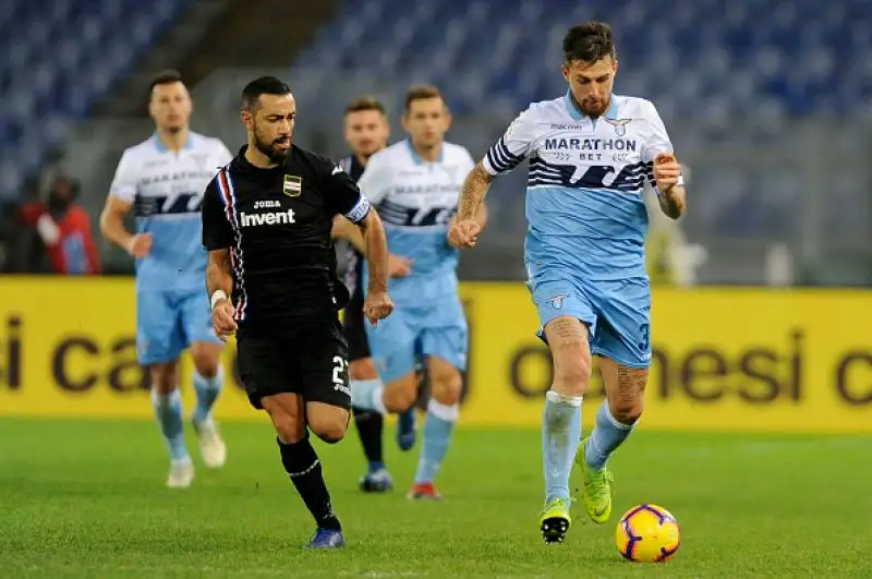 Ospiti in vantaggio con Quagliarella e raggiunti da Acerbi, poi l'incredibile finale con il gol di Immobile al 96' e il pareggio subito dopo di Saponara.