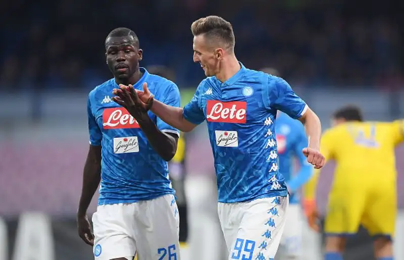 La squadra di Longo non è riuscita a creare nessuna occasione, per la squadra di Ancelotti in gol Zielinski, Ounas e due volte Milik.