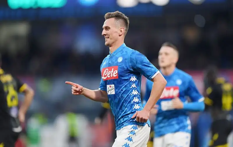 La squadra di Longo non è riuscita a creare nessuna occasione, per la squadra di Ancelotti in gol Zielinski, Ounas e due volte Milik.