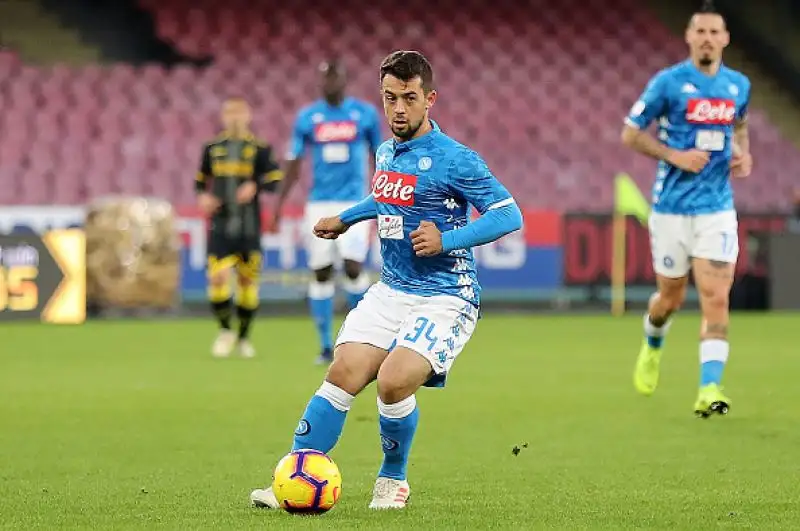 La squadra di Longo non è riuscita a creare nessuna occasione, per la squadra di Ancelotti in gol Zielinski, Ounas e due volte Milik.