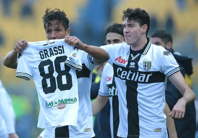 Al vantaggio dei veronesi di Stepinski rispondono gli emiliani con una splendida punizione di Bruno Alves.