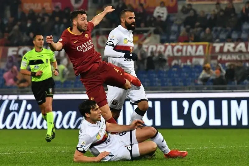 Doppia rimonta al Genoa, regolato poi per 3-2: i giallorossi si rilanciano, a Prandelli non basta Piatek.
