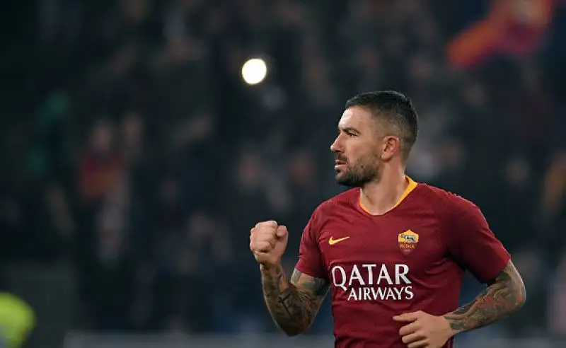 Partita show all'Olimpico, ma la classifica si muove piano sia per i nerazzurri che per i capitolini.
