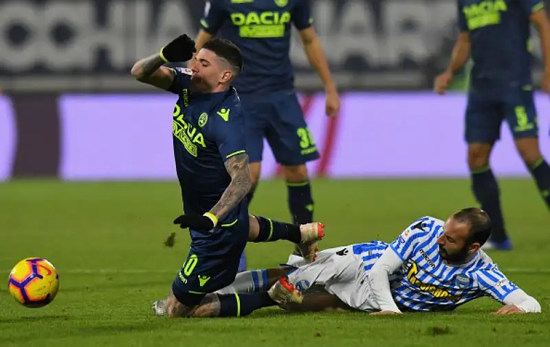 Il pareggio permette a entrambe le squadre di guadagnare un punticino sul Bologna terzultimo. I ferraresi si portano a 17 punti, superando l’Empoli, i friulani salgono a 15.