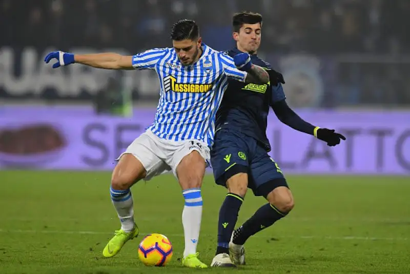 Il pareggio permette a entrambe le squadre di guadagnare un punticino sul Bologna terzultimo. I ferraresi si portano a 17 punti, superando l’Empoli, i friulani salgono a 15.