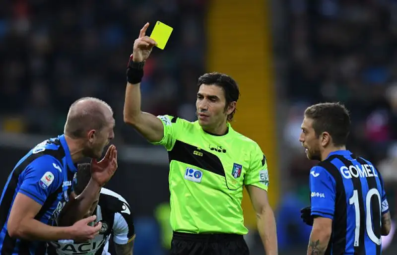 Grande partita dell'ex Duvan Zapata autore di una tripletta, di Lasagna il gol dei padroni di casa.