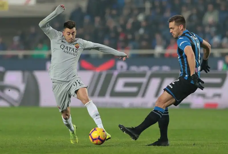 Doppietta di Dzeko ed El Shaarawy in gol per la Roma, Castagne, Toloi e Zapata (che ha spedito un rigore in curva) per gli orobici.
