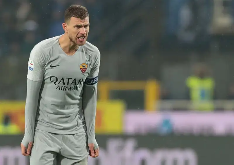 Doppietta di Dzeko ed El Shaarawy in gol per la Roma, Castagne, Toloi e Zapata (che ha spedito un rigore in curva) per gli orobici.