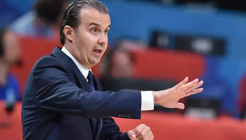 …a quello nel basket all’Olimpia Milano.