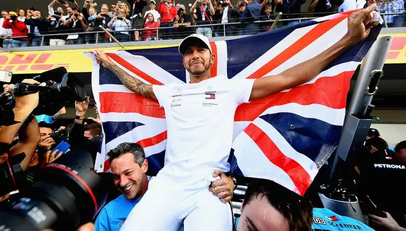 …ma il titolo mondiale di Formula 1 è andato ancora una volta a Lewis Hamilton.