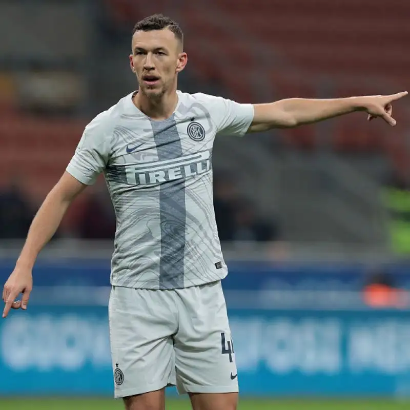 Pe i narazzuri in gol Icardi su rigore, Dalbert e doppiette di Candreva e Lautaro Martinez. Per i campani reti di Bandinelli e Roberto insigne.