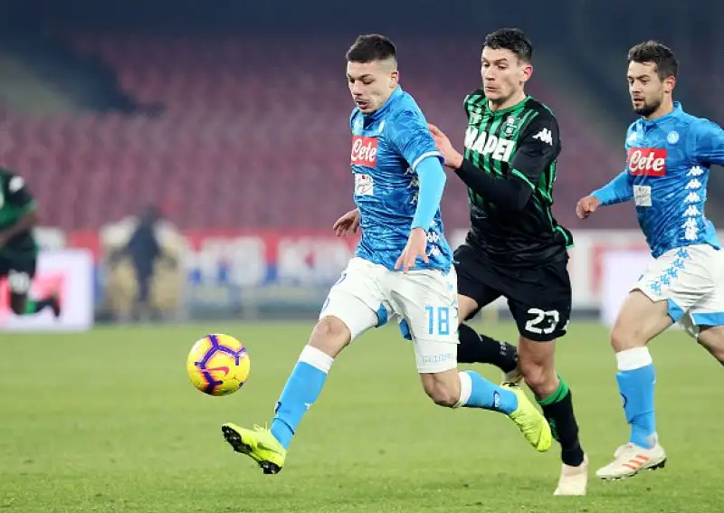 Buona prova dell'attaccante polacco del Napoli Milik autore di un gol e di un assist per il raddoppio di Fabian Ruiz.