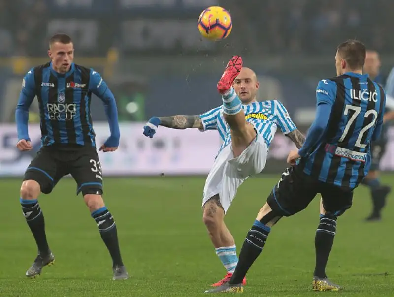 Osipti in vantaggio con il gol dell'ex Petagna, poi pareggio di Ilicic e gol vittoria del solito Zapata a dieci minuti dal termine.
