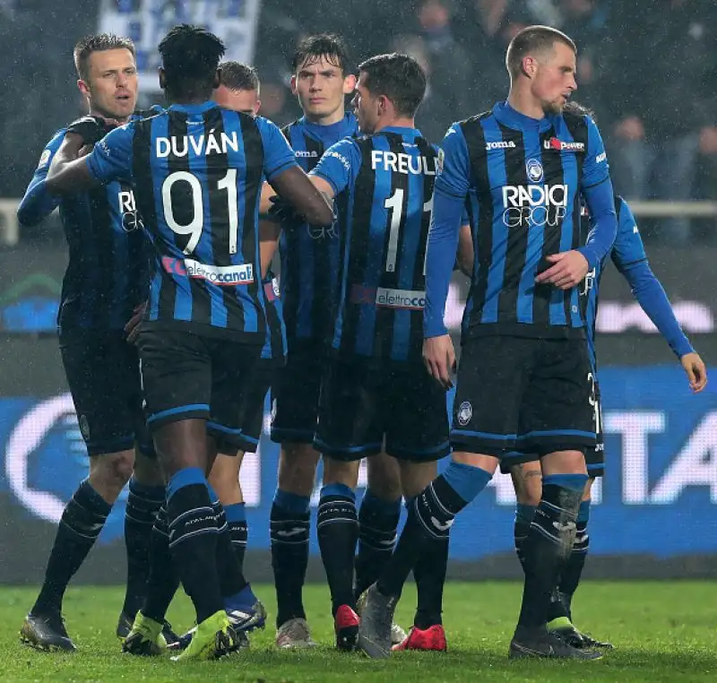 Osipti in vantaggio con il gol dell'ex Petagna, poi pareggio di Ilicic e gol vittoria del solito Zapata a dieci minuti dal termine.