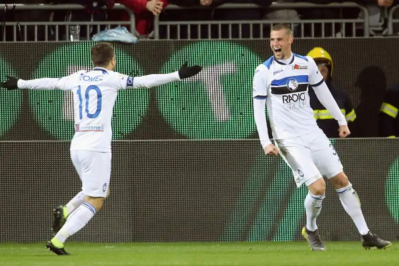 I nerazzurri, nel finale, con gli isolani in dieci, rischiano grosso: traversa di Deiola.