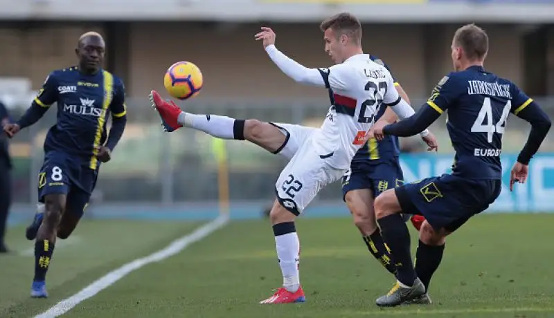 Le due squadre ci hanno provato ma senza la necessaria continuità nell'arco della partita, le difese hanno così avuto la meglio ed è finta a reti bianche.