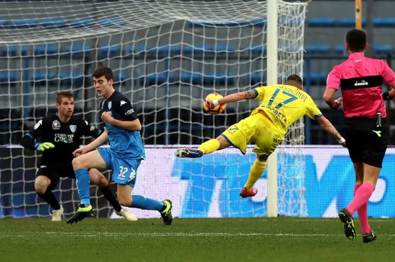 E' terminata in parità la prima partita della ventiduesima giornata.