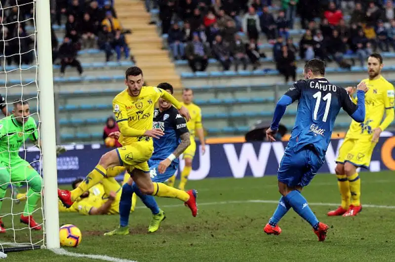 E' terminata in parità la prima partita della ventiduesima giornata.