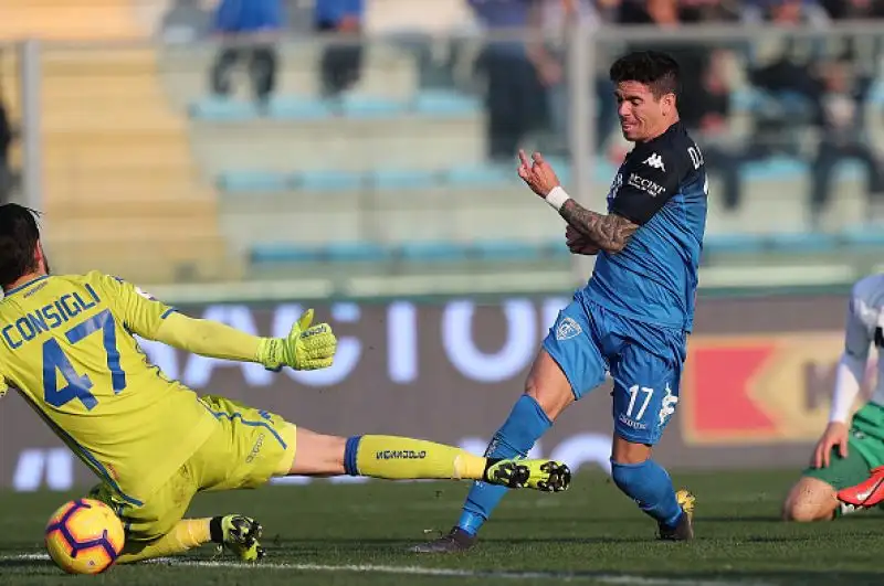 I toscani travolgono per 3-0 il Sassuolo: ora sono quartultimi a +3 sul Bologna.