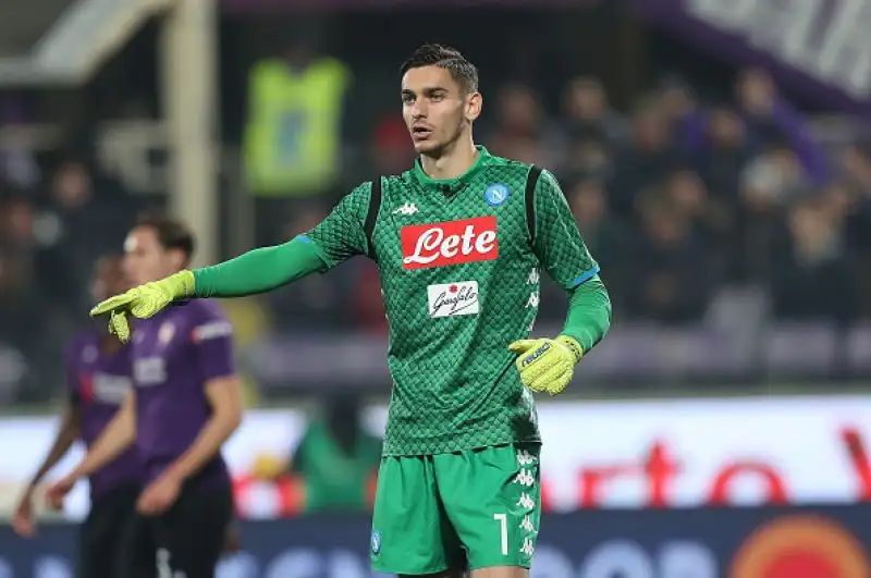 Partita ricca di occasioni, pesano gli errori in attacco di Milik e Mertens, oltre le parate di Lafont. 