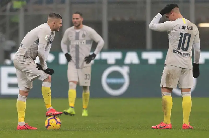 Dopo lo 0-0 dei minuti regolamentari, nei supplementari segnano Immobile e Icardi. Ai rigori, dopo l'erorre di Nainggolan e Leiva a realizzare quello decisivo.