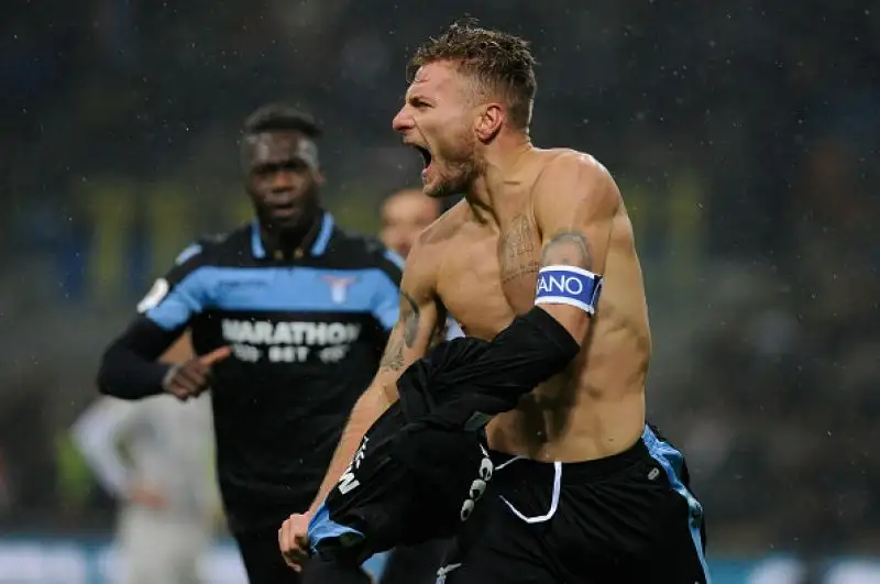 Dopo lo 0-0 dei minuti regolamentari, nei supplementari segnano Immobile e Icardi. Ai rigori, dopo l'erorre di Nainggolan e Leiva a realizzare quello decisivo.