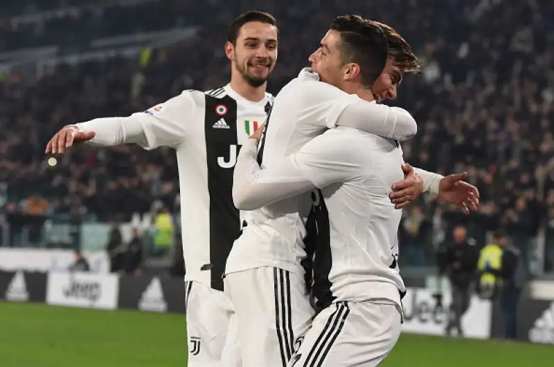 La Juventus travolge per 3-0 il Frosinone e scalda i motori in vista della partita di Champions League contro l'Atletico Madrid. 