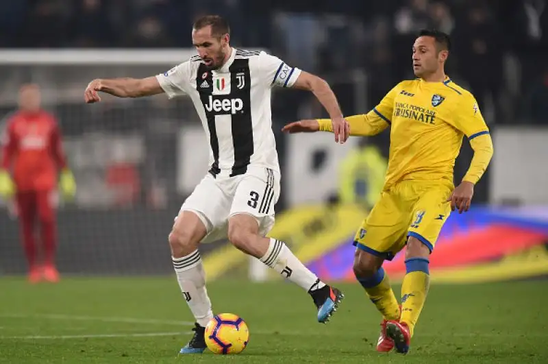 La Juventus travolge per 3-0 il Frosinone e scalda i motori in vista della partita di Champions League contro l'Atletico Madrid. 
