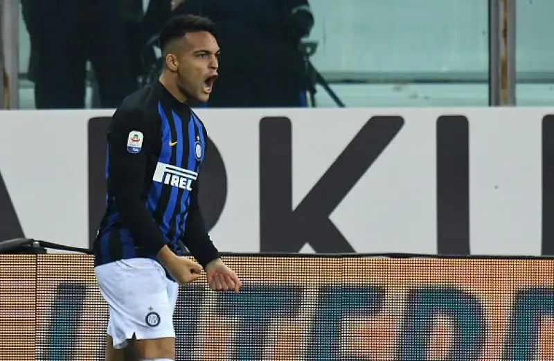 Lautaro Martinez è entrato nel finale e ha deciso la partita del Tardini con un gran gol.